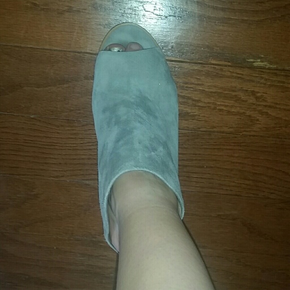 Backless booties - Picture 3 of 4